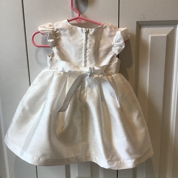 Carter’s dress - Picture 3 of 5